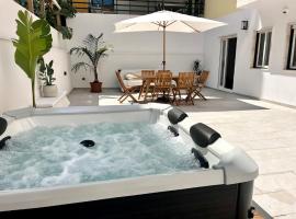 Miguel Surf House, ξενοδοχείο στην Costa da Caparica