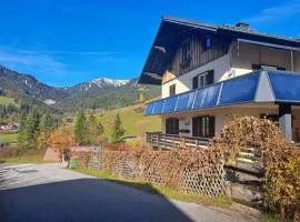 Apartment Appartement 2 by Interhome