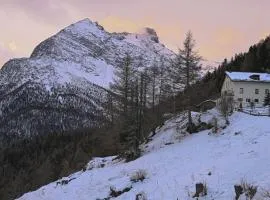 Holiday Home Waldhotel Fletschhorn Saas-Fee by Interhome