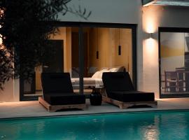 Mitos Ultimate Escape Villa, hotelli kohteessa Galanádhon