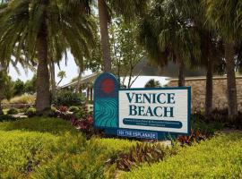 Venice FL Paradise Lake Apartment, hotelli kohteessa Venice
