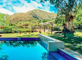 Cabañas Estancia Balumba, hotel in Capilla del Monte