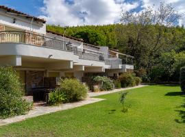 Villa Nefeli Skiathos, hotel en Skiathos