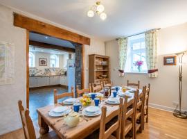 Holiday Home Corrimony View by Interhome, hotel en Drumnadrochit