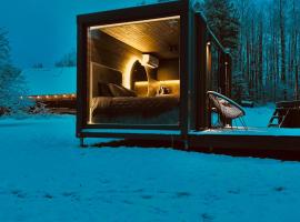 Reborn Cabins，Pabaži的飯店