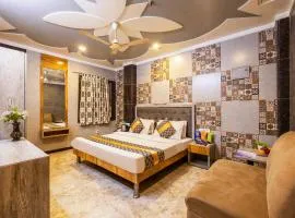 Hotel Opera Delhi Airport