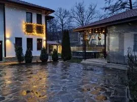 Къщи за гости Тепавица - Pool & Coworking