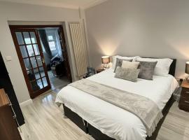 The 88, hotel in Enfield