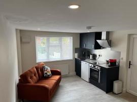 River Studio Sleeps 2 with Parking & Dog Friendly, hotel di Warsash