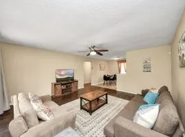 Cozy 3BR Retreat Near NASA and Hobby Airport