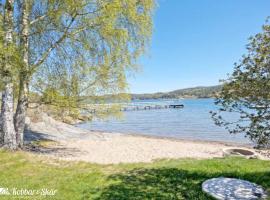 Spacious cottage in Svanesund near beach and grocery store SE09163: Svanesund şehrinde bir otel