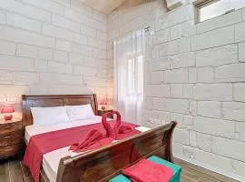 Traditional and Unique Maltese Townhouse Holiday Stay