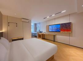 HuaHang Hotel - Free Shuttle&Free Breakfast - Guangzhou Baiyun International Airport、広州市にある広州白雲国際空港 - CANの周辺ホテル