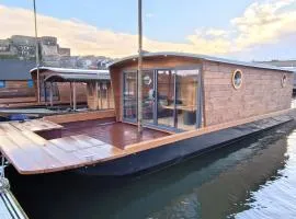 La toue Belle de Maine - Bateau traditionnel de la Loire
