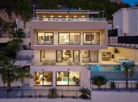 Luxurious 5-Bedroom Villa "Million Dreams" with Infinity Pool, Spa zone, Hot-tub, Spectacular Sea Views