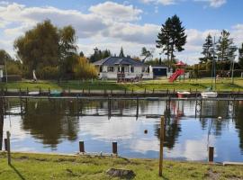 Ferienhaus Alla, Neeberg/Usedom، فندق في Neeberg