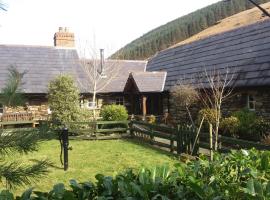 Clarisses Cottage, hotel v destinácii Laragh