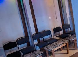 Amsterdam Hôtel, hotel v destinaci Douala