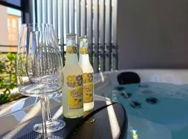 Bijelić Luxury Apartment with Jacuzzi