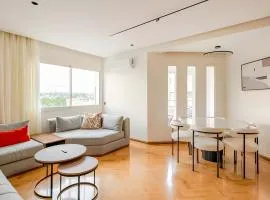 Luxury Central 3BR 5min from Beach & Shopping