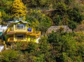 LiveAway Mussoorie, Kempty by PACK