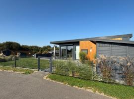 Chalet Black Pearl Ostsee nah Lübecker Bucht Hund Zaun umzäunt, khách sạn ở Süsel