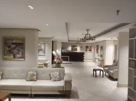 فندق أكاليل