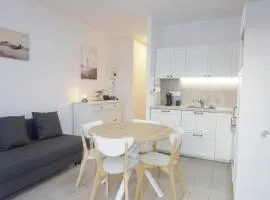 Appartement 2 pièces 2 à 4 personnes proche plage -AVELIG