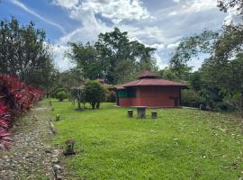 Bamboo Garden Villas，位于Sierpe的酒店