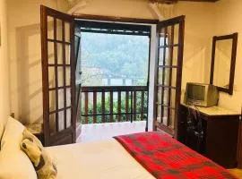 Geres Mountain View Guest House