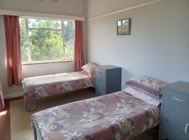 Nature, Yoga, Stillness- A Rustic and Reflective Getaway in Greyton, hostel σε Greyton