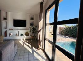 Villa Oasis Marrakesh, hotel in El Aggada