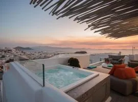 HIGH END Unique 270 degree aerial sea view suite