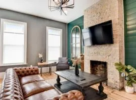 Large Milwaukee Home • 4BR • Fast WiFi