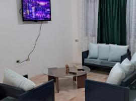 Cómodo y acogedor departamento familiar, cerca del casco histórico, hotel din Gualaceo