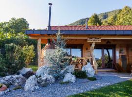 Lake Cottage - Koča ob jezeru, beach hotel in Nazarje