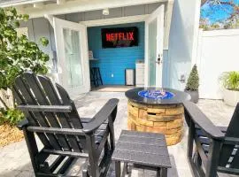 Surfside Oasis Tropical Pool! Walk to the Beach!