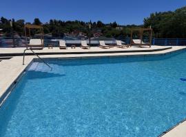 Hotel Santa Bárbara โรงแรมในลาฟัลดา