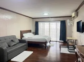 hillside condo 4 Chang Phueak, Nimman, Maya