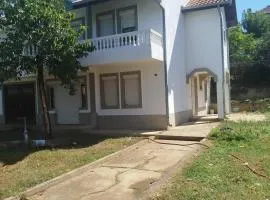 Villa Karetka Orizari