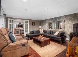 The Old Bakehouse - Group Getaway