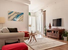 Margot's House, hotel na praia em Ştefăneştii de Jos