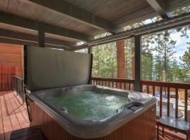 Hot TubSaunaPoolPrivate Beach Tahoe Oasis, hotel in Skyland