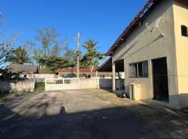 CASA GRANDE PRÓXIMA A PRAIa