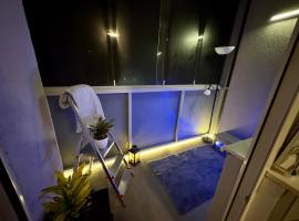 Cozy apartment, hotel em Trenčín