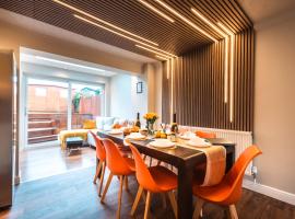 Free Parking 11 Guests Family&Contractors Bedford，位于贝德福德的酒店