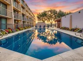 Ramada by Wyndham Austin South