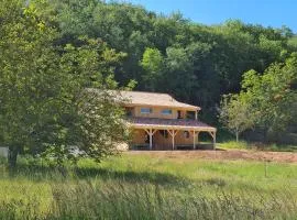 Le Séchoir des acacias 3 Gîtes 12 personnes avec piscine chauffée