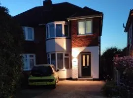 Parkdale-Ideal for Birmingham Airport, International Train Station-Resorts World, BHX, NEC ,JLR & HS2 sites