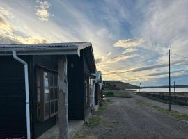 Caba&ntilde;as Hain, accommodation in Porvenir